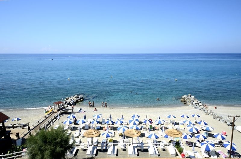 Oasi Azzurra Aparthotel Messina Kültér fotó