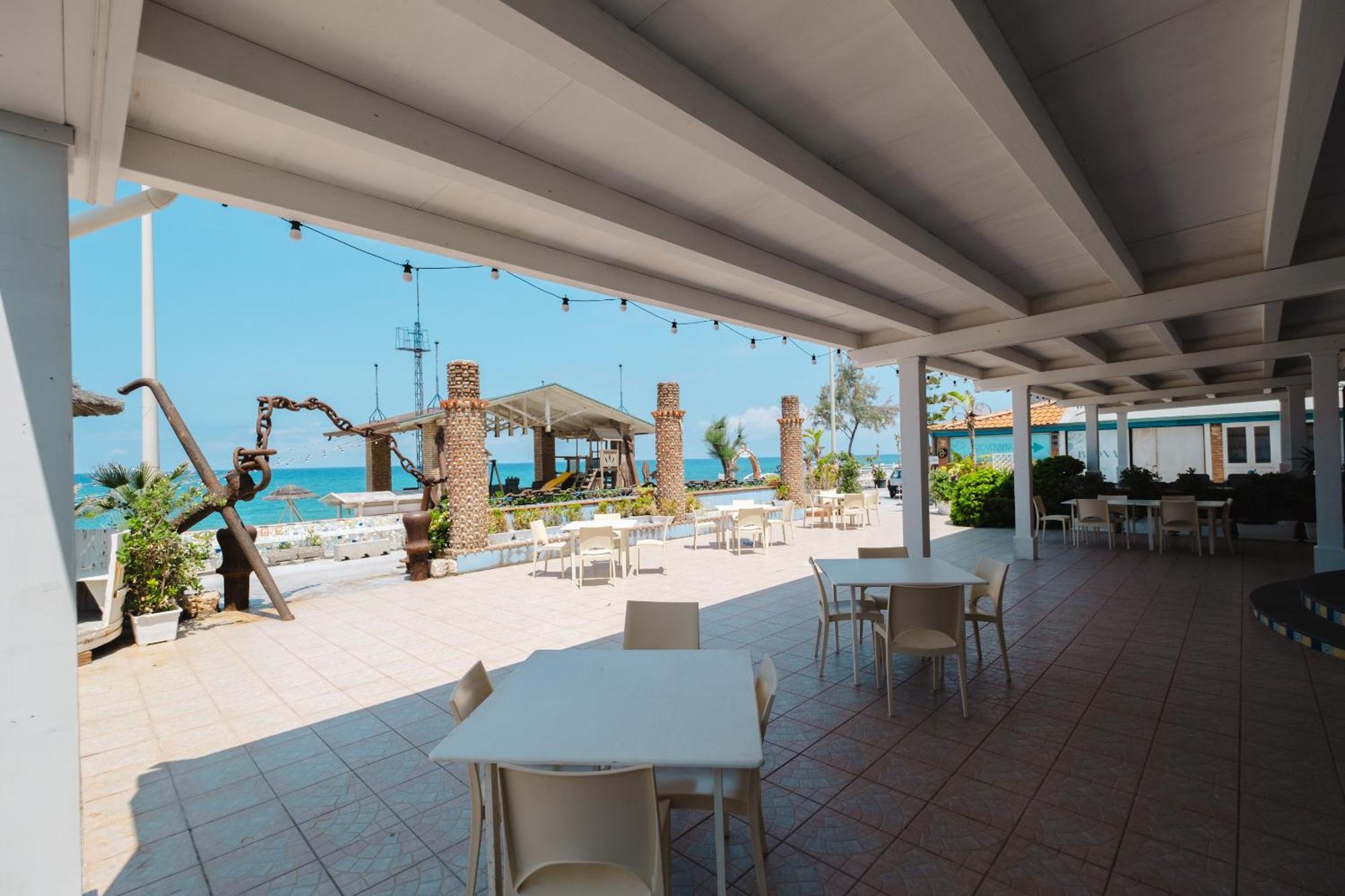 Oasi Azzurra Aparthotel Messina Kültér fotó