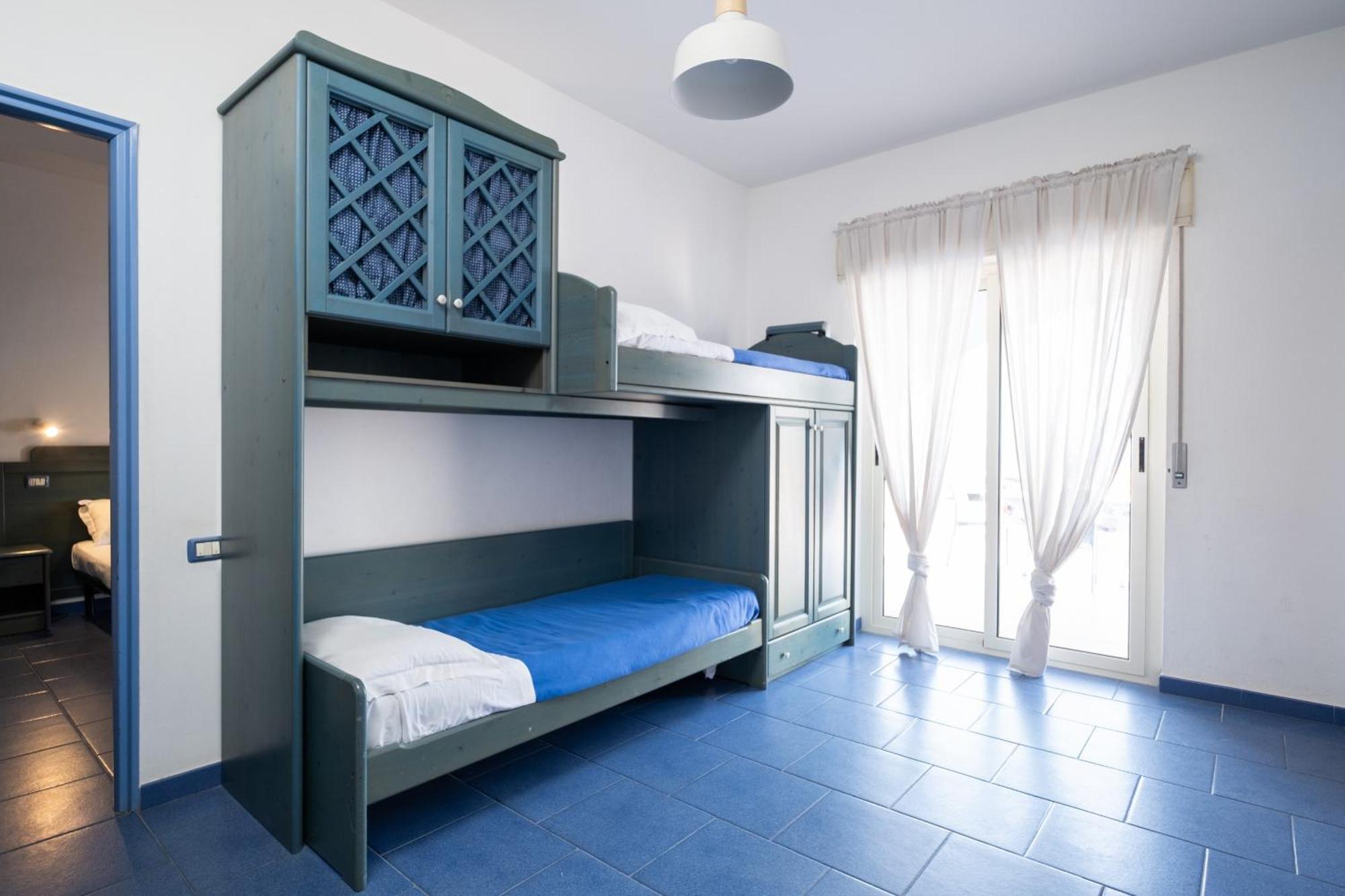 Oasi Azzurra Aparthotel Messina Kültér fotó